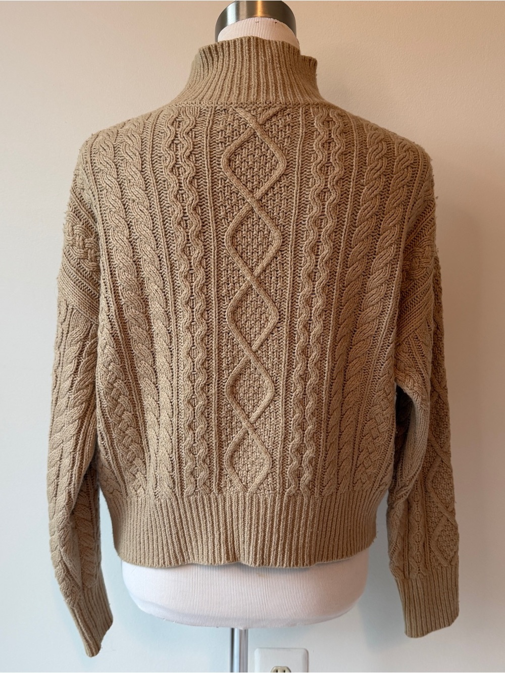 Banana Republic Tan Cable Knit Mock Turtleneck Fisherman Sweater, size Medium - Picture 5 of 16
